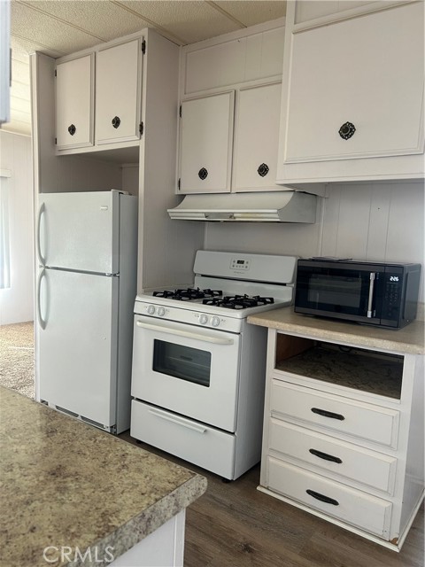 Image 8 of 27 For 332 Lyon  68