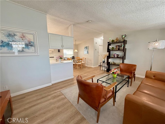 14362 Bushard Street, Westminster CA: https://media.crmls.org/medias/bfb713f9-1413-4572-92ea-44f887fa9d4a.jpg