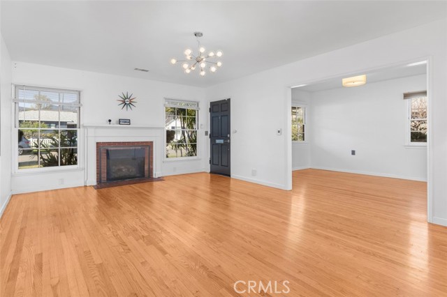 Detail Gallery Image 12 of 37 For 738 Stonehurst Dr, Altadena,  CA 91001 - 2 Beds | 1 Baths