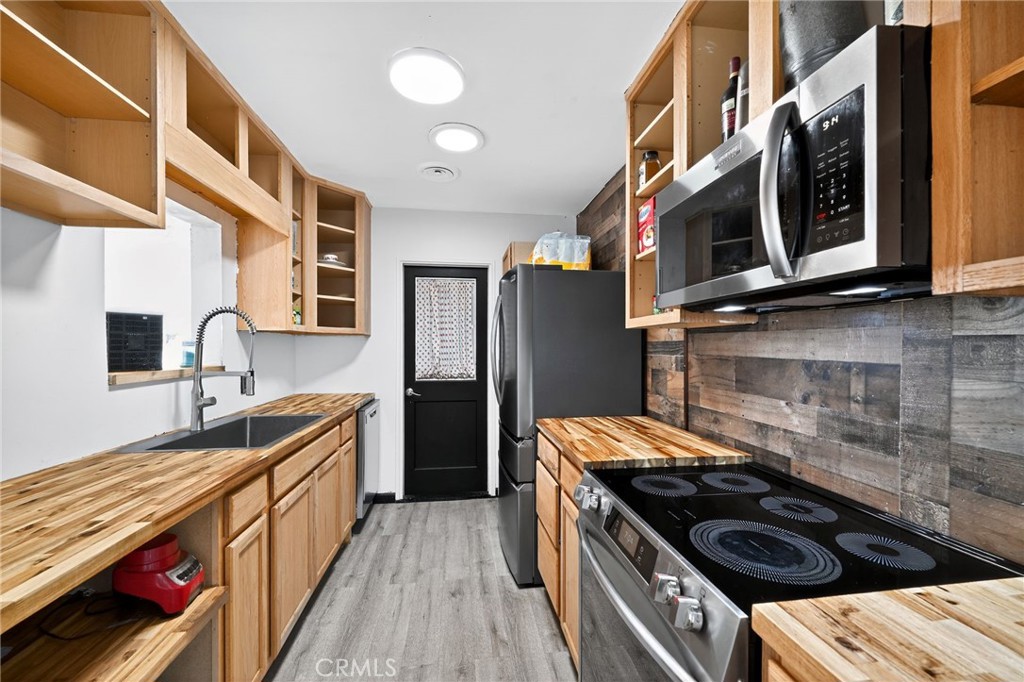 Bfb8F66E 4330 4147 B0F3 9728360Bdd96 612 Momar Lane, Escondido, Ca 92027 &Lt;Span Style='BackgroundColor:transparent;Padding:0Px;'&Gt; &Lt;Small&Gt; &Lt;I&Gt; &Lt;/I&Gt; &Lt;/Small&Gt;&Lt;/Span&Gt;