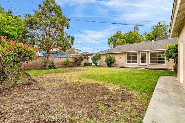 13262 Galway Street, Garden Grove CA: https://media.crmls.org/medias/bfb91f75-76da-43f0-a6ff-7527fba9be97.jpg