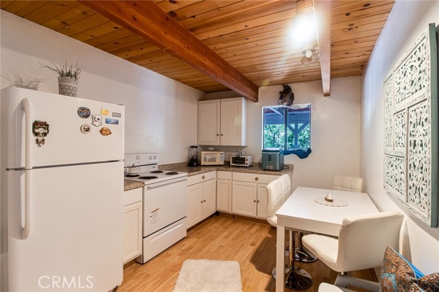 Detail Gallery Image 14 of 27 For 28975 Alder Ter, Cedar Glen,  CA 92321 - 4 Beds | 2 Baths