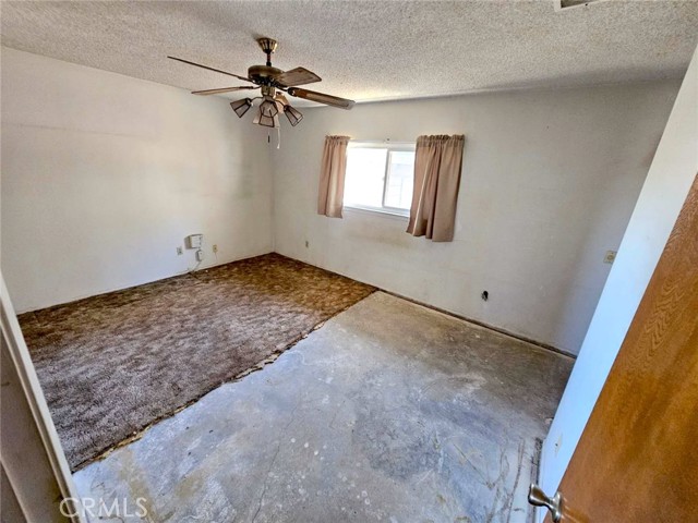Detail Gallery Image 11 of 14 For 16376 Alviso, Victorville,  CA 92394 - 3 Beds | 2 Baths
