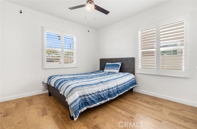 6202 Arbor Road, Lakewood CA: https://media.crmls.org/medias/bfb9f61d-135f-4fbd-9768-e00f1f70ceec.jpg