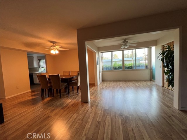 Detail Gallery Image 5 of 17 For 8777 Tulare Dr 411a,  Huntington Beach,  CA 92646 - 2 Beds | 2 Baths