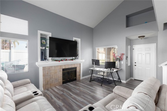 Detail Gallery Image 7 of 28 For 19596 Brisbane, Riverside,  CA 92508 - 3 Beds | 2/1 Baths