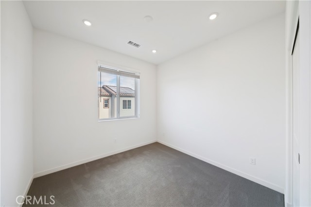 Detail Gallery Image 13 of 24 For 2590 Sprout Ln, Corona,  CA 92883 - 3 Beds | 2/1 Baths