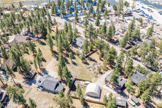 Detail Gallery Image 10 of 18 For 351 Edgemoor, Big Bear Lake,  CA 92315 - – Beds | – Baths