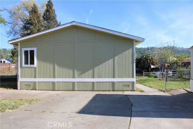 Detail Gallery Image 30 of 31 For 12980 Island Dr, Clearlake Oaks,  CA 95423 - 2 Beds | 2 Baths