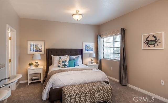 Detail Gallery Image 3 of 8 For 328 Rosecrans Ave, Manhattan Beach,  CA 90266 - 1 Beds | 1 Baths