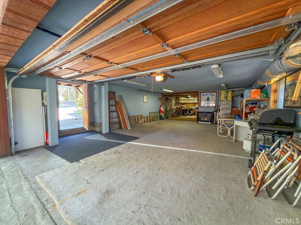 https://media.crmls.org/medias/bfbd7c50-a46e-4360-8e1c-c03b3d800d35.jpg?preset=X-Large