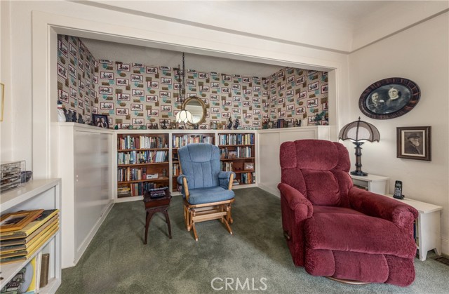11460 Terracina Blvd, Redlands CA: https://media.crmls.org/medias/bfbdd8c3-3cd2-4895-93f3-98e188ae5e67.jpg