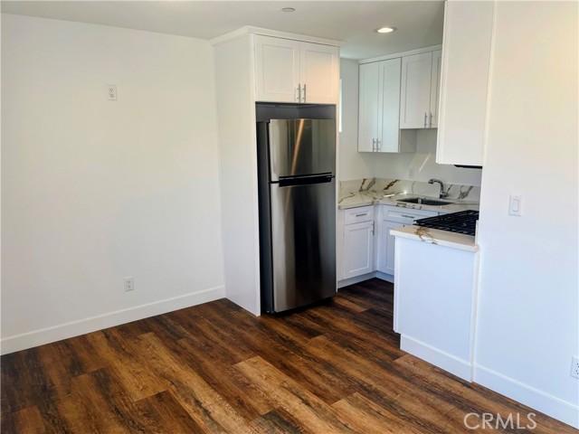 Detail Gallery Image 4 of 15 For 1809 S Gramercy Place, Los Angeles,  CA 90019 - 1 Beds | 1 Baths