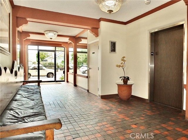 Detail Gallery Image 11 of 74 For 2805 E 3rd Street #10 #10,  Long Beach,  CA 90814 - 2 Beds | 2 Baths
