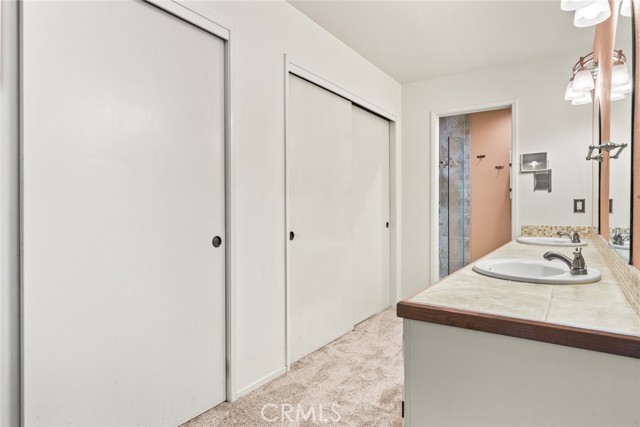 31 Pebblewood Pines Drive, Chico CA: https://media.crmls.org/medias/bfbfebf5-50d2-43c1-8d64-6ec14b59449e.jpg