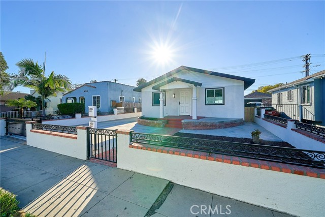 Detail Gallery Image 2 of 29 For 5641 Linden Ave, Long Beach,  CA 90805 - 3 Beds | 2 Baths