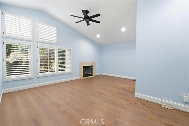 Detail Gallery Image 21 of 48 For 298 Saint Thomas, Oak Park,  CA 91377 - 5 Beds | 3 Baths