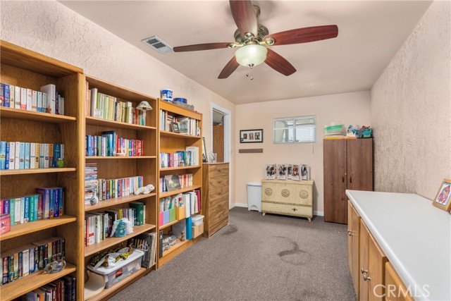 Detail Gallery Image 16 of 29 For 5401 Ironwood St, San Bernardino,  CA 92404 - 3 Beds | 1/1 Baths