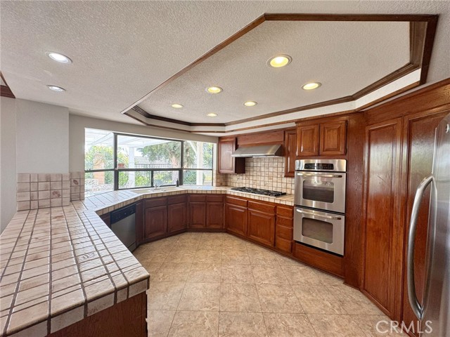 Detail Gallery Image 6 of 30 For 2230 E Vista Mesa, Orange,  CA 92867 - 4 Beds | 3 Baths