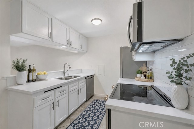 Detail Gallery Image 2 of 33 For 280 Molino #108,  Long Beach,  CA 90803 - 1 Beds | 1 Baths