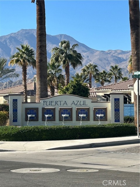 57420 Via Vista, La Quinta CA: https://media.crmls.org/medias/bfc41afd-4cfa-41db-ba36-3e39688f1935.jpg
