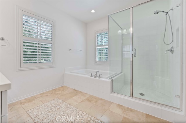 52 Norwich, Irvine CA: https://media.crmls.org/medias/bfc471ab-3910-4ddb-8b7d-d71615b8819c.jpg