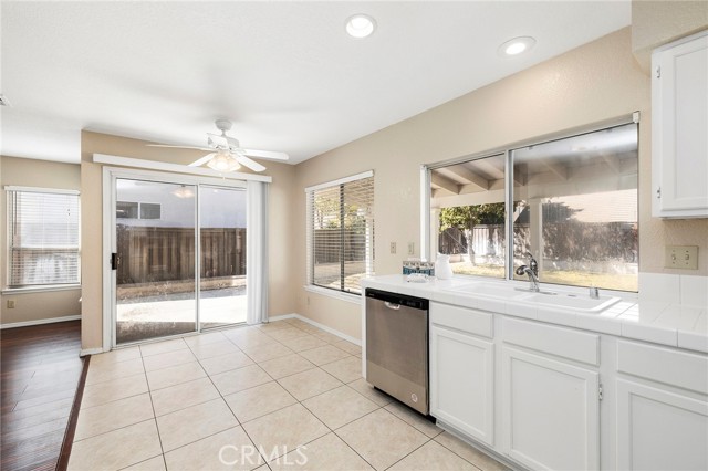 Detail Gallery Image 21 of 39 For 43195 Corte Almonte, Temecula,  CA 92592 - 4 Beds | 2/1 Baths