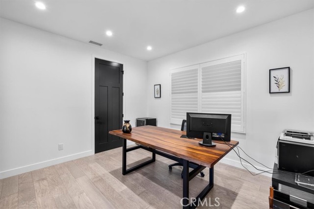 3213 Pine Ave, Manhattan Beach, California 90266, 5 Bedrooms Bedrooms, ,1 BathroomBathrooms,Residential,Sold,Pine Ave,SB22146634