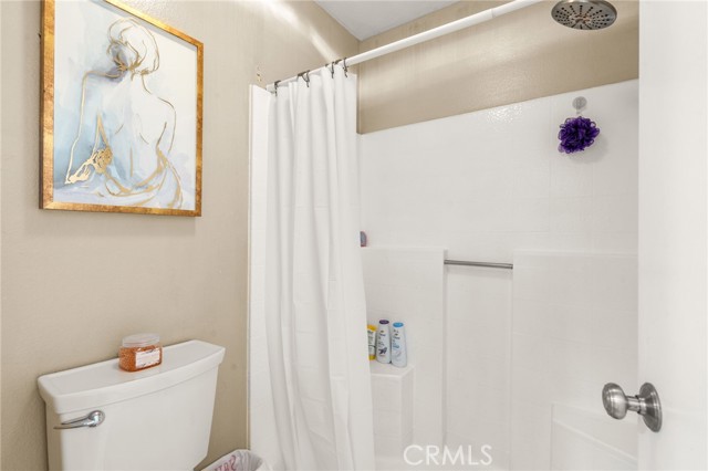 Detail Gallery Image 14 of 24 For 6210 Hartford Rd #201,  Yorba Linda,  CA 92887 - 2 Beds | 2 Baths