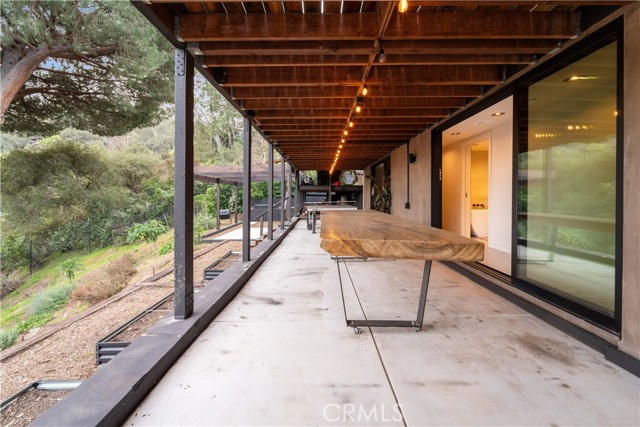 Detail Gallery Image 29 of 56 For 19778 Grand View Dr, Topanga,  CA 90290 - 4 Beds | 4/1 Baths