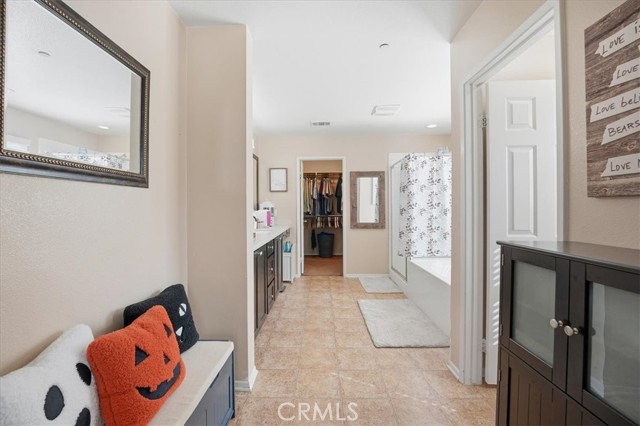 Detail Gallery Image 18 of 43 For 1411 Chinaberry, Beaumont,  CA 92223 - 4 Beds | 3 Baths