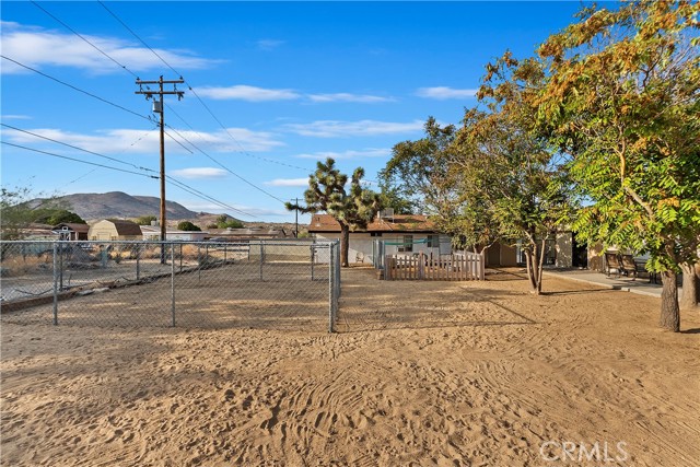 Detail Gallery Image 29 of 38 For 6374 Linda Lee Dr, Yucca Valley,  CA 92284 - 3 Beds | 2 Baths