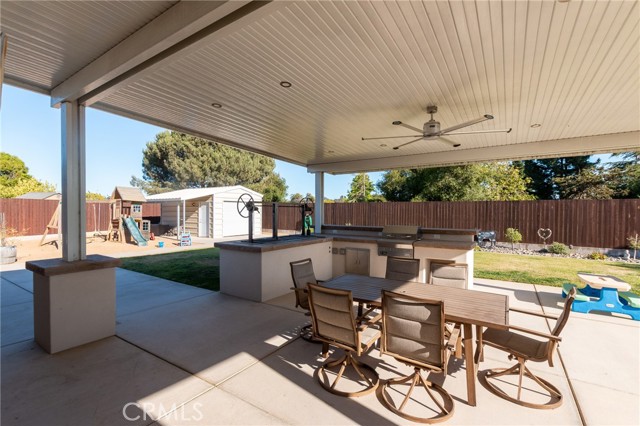 1216 Shady Glen Court, Santa Maria CA: https://media.crmls.org/medias/bfc74efb-3bf1-493d-a891-4303e18182c7.jpg