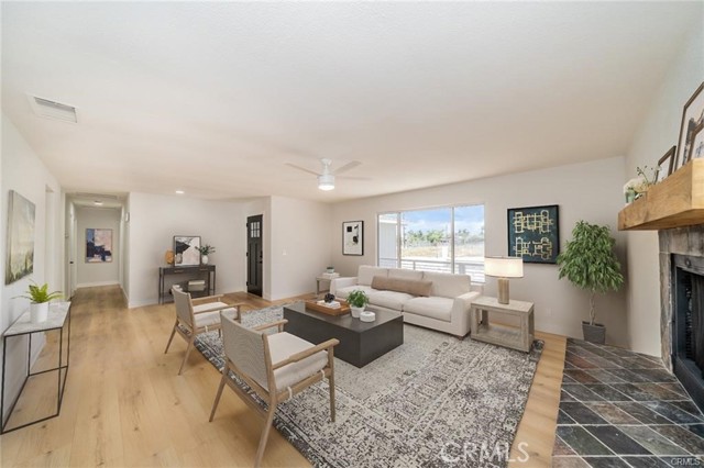 28732 Paseo Diablo, Menifee CA: https://media.crmls.org/medias/bfc75b45-be0e-4280-bca6-fc196d95d68c.jpg