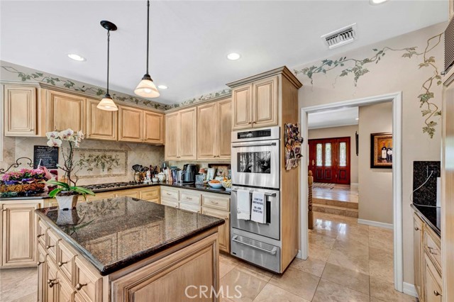 Detail Gallery Image 18 of 75 For 10302 Broadview Pl, North Tustin,  CA 92705 - 5 Beds | 4/1 Baths