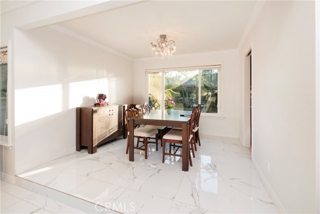 Detail Gallery Image 15 of 68 For 6028 Amethyst, Alta Loma,  CA 91737 - 5 Beds | 3 Baths