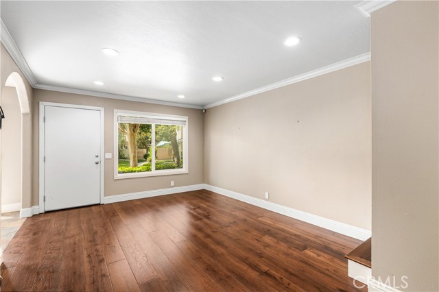 Detail Gallery Image 9 of 36 For 5497 E Willow Woods Ln #C,  Anaheim,  CA 92807 - 3 Beds | 1/1 Baths