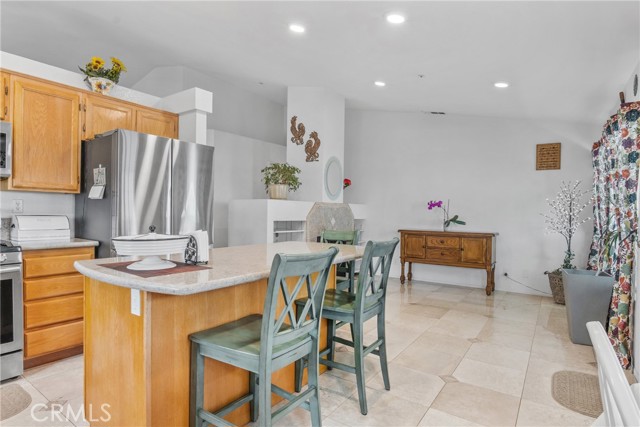 7483 Catalpa Avenue, Highland CA: https://media.crmls.org/medias/bfc9a61a-c615-48a7-8e77-401ac719234b.jpg