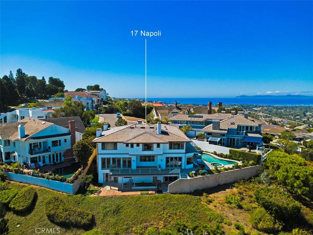 https://media.crmls.org/medias/bfc9a84d-e9b6-4fa3-aa49-d0cc0b4577a2.jpg?preset=X-Large