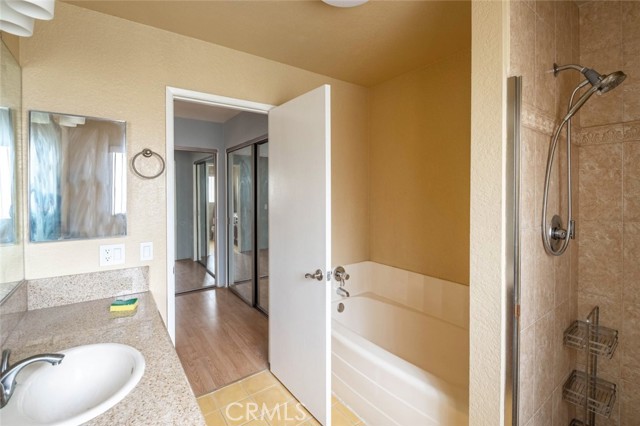 Detail Gallery Image 28 of 42 For 1244 Valley View Rd #129,  Glendale,  CA 91202 - 2 Beds | 2/1 Baths