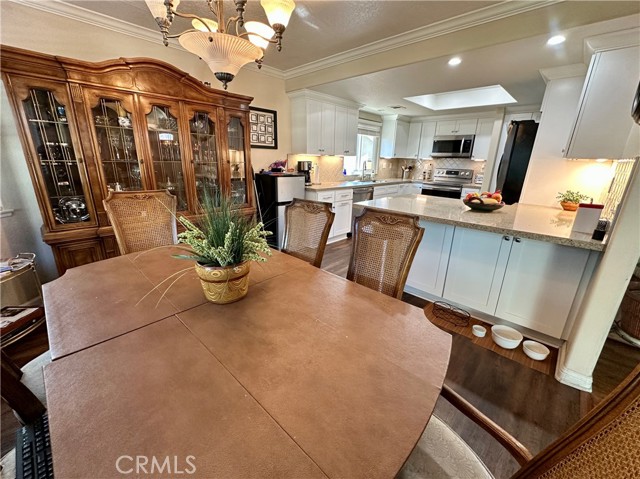 Detail Gallery Image 17 of 50 For 23856 Outrigger, Canyon Lake,  CA 92587 - 3 Beds | 2 Baths