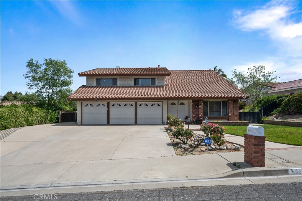 6832 Ranchgrove