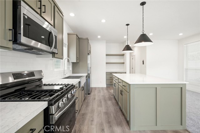 Detail Gallery Image 9 of 24 For 732 E Route 66 #20,  Glendora,  CA 91740 - 3 Beds | 2 Baths