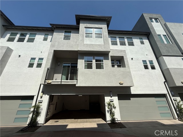 1118 W Bushell Street, Anaheim CA: https://media.crmls.org/medias/bfcb9d28-941c-4531-9199-f931faa47c06.jpg