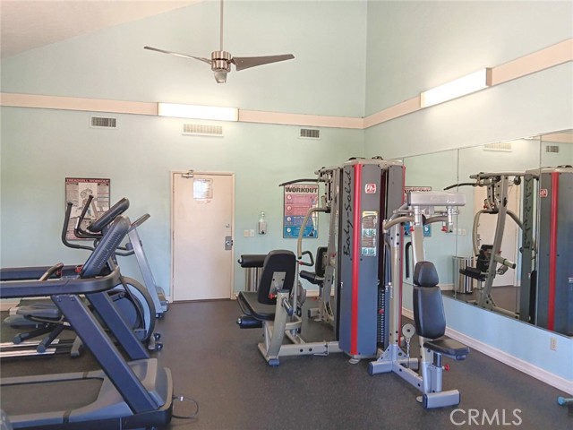 Detail Gallery Image 14 of 18 For 6600 Warner Ave #92,  Huntington Beach,  CA 92647 - 1 Beds | 1 Baths