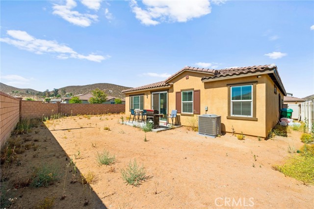 27108 Oncore Drive, Menifee CA: https://media.crmls.org/medias/bfcc652e-2cb6-474d-81f8-e8aa4204923b.jpg