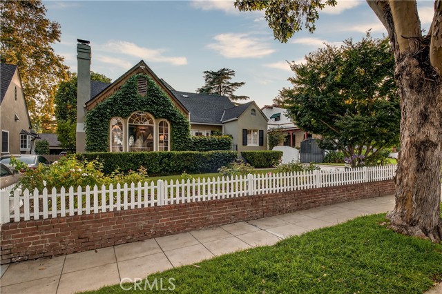 Detail Gallery Image 51 of 54 For 115 Annandale Rd, Pasadena,  CA 91105 - 4 Beds | 3 Baths