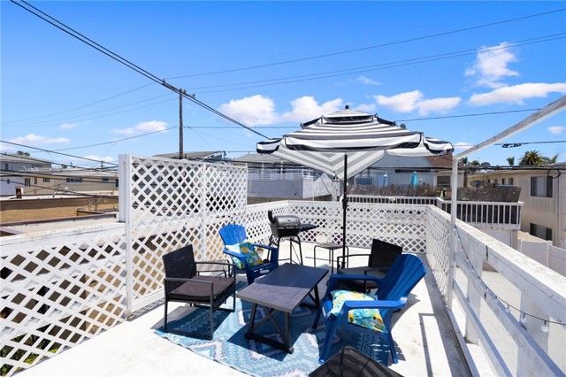 108 Bennett Avenue, Long Beach CA: https://media.crmls.org/medias/bfccda4a-c802-4d17-a02f-3899d988a591.jpg