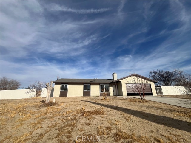 Detail Gallery Image 1 of 26 For 15889 Topango Rd, Victorville,  CA 92394 - 3 Beds | 2 Baths