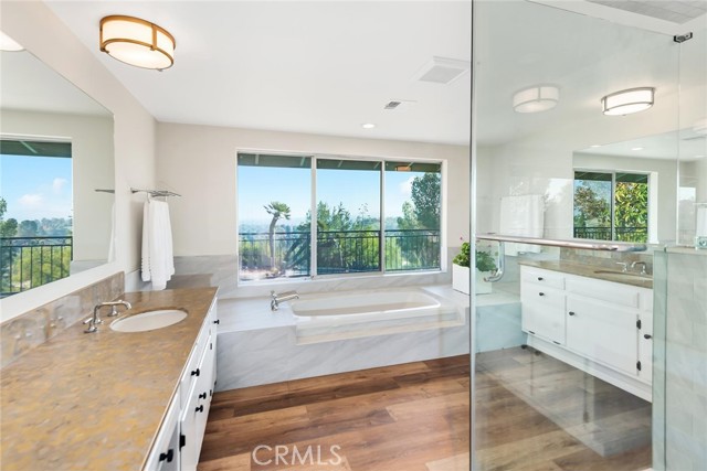 24971 KIT CARSON Road, Hidden Hills CA: https://media.crmls.org/medias/bfcddc1e-b928-48eb-8118-a35fb43a64f5.jpg
